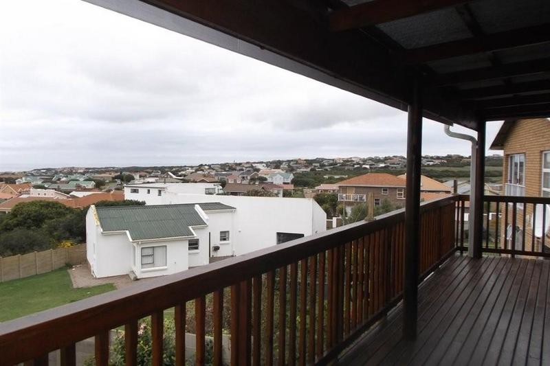 4 Bedroom Property for Sale in Stilbaai Wes Western Cape